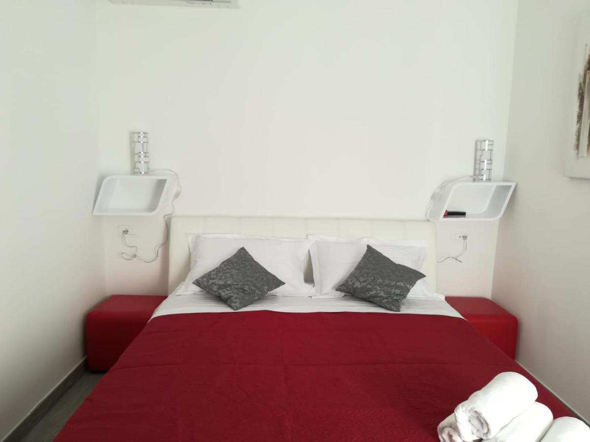 Apartmani Ljubo Split Zewnętrze zdjęcie
